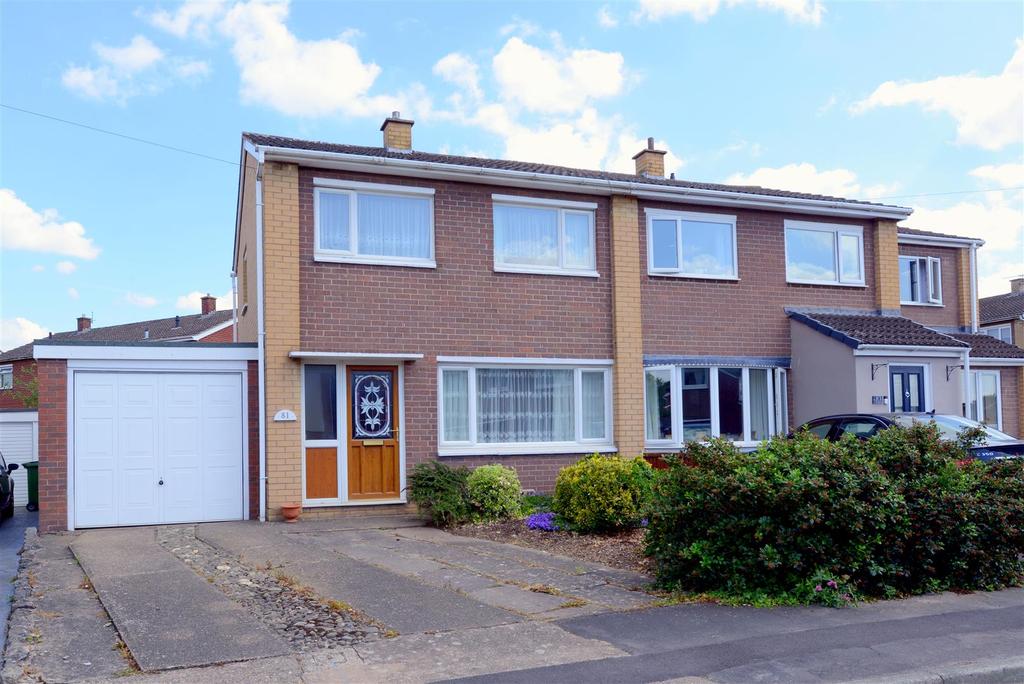 Tilstock Crescent, Sutton Farm, Shrewsbury 3 bed semidetached house