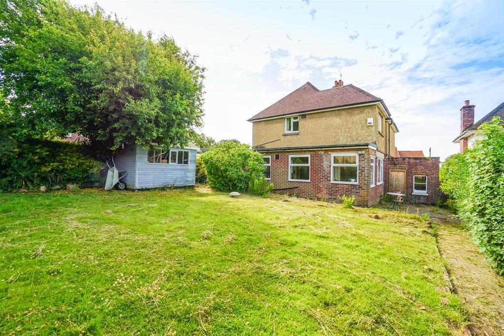 Upper Church Road, St. LeonardsOnSea 4 bed detached house £475,000