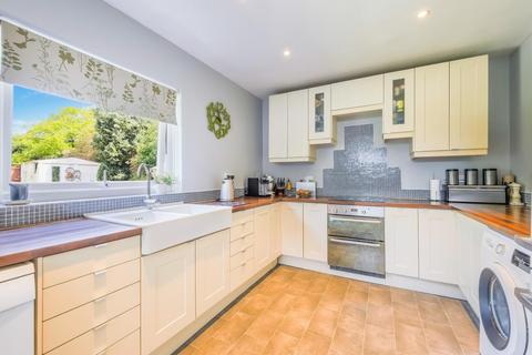 31 Riverholme Drive, Epsom, KT19 9TG