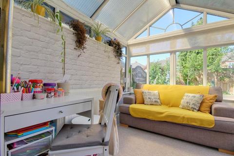 53 Ashdene Close, Willerby, Hull, HU10 6LW