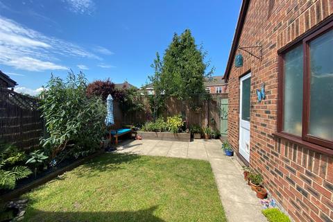 53 Ashdene Close, Willerby, Hull, HU10 6LW