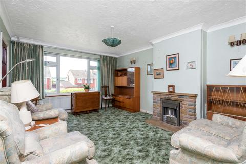 27 Biddenden Way, Istead Rise, Gravesend, DA13 9DE