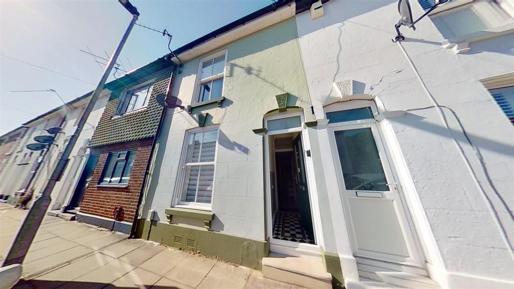 Collingwood Road, Southsea 3 bed terraced house £1,300 pcm (£300 pw)
