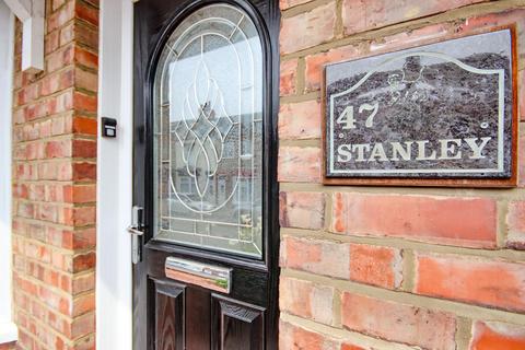 3 bedroom semi-detached house for sale - Stanley Street, Norton, TS20 1HQ