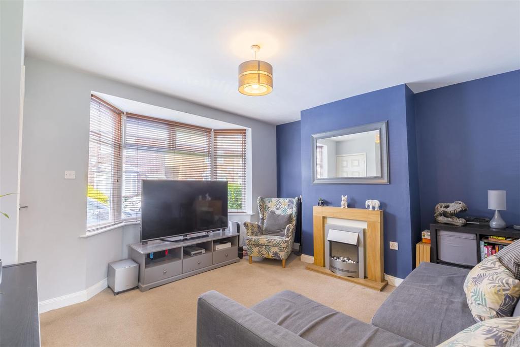 Devonshire Drive, Stapleford, Nottingham 2 bed semidetached house £