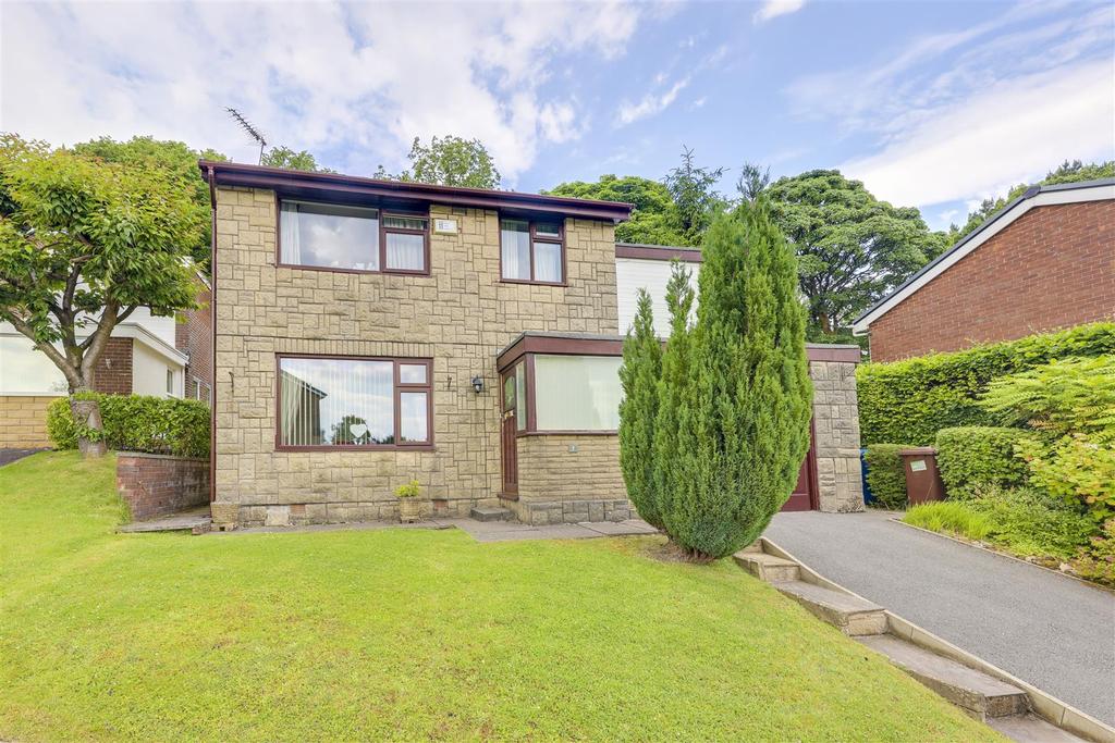 Oaklands Drive, Rawtenstall, Rossendale 4 bed detached house £350,000