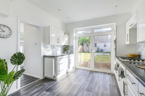 32 Avenue Road, London, SE20 7RR