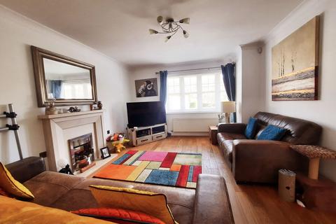 3 bedroom semi-detached house for sale - Dunwood, South Hylton, Sunderland, Tyne and Wear, SR4 0AR