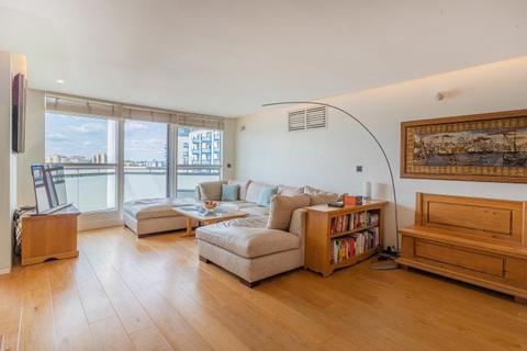 4 bedroom flat for sale - Flat 26 Orion Point, 7 Crews Street, London, E14 3TU
