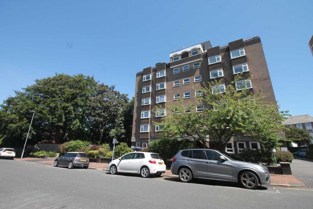 Westdown House Hartington Place... Studio £625 pcm (£144 pw)