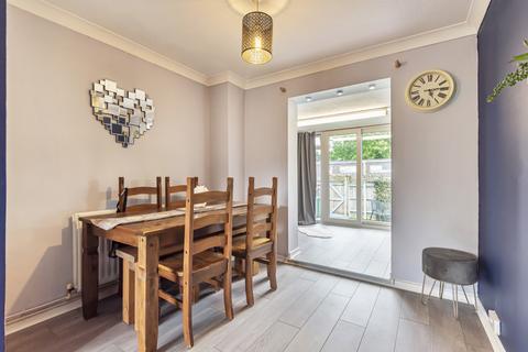3 bedroom terraced house for sale - Ridgeway Walk, Chandler's Ford, Eastleigh, Hampshire, SO53
