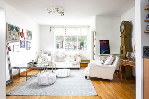 34 Winchendon Road, Teddington, TW11 0SX