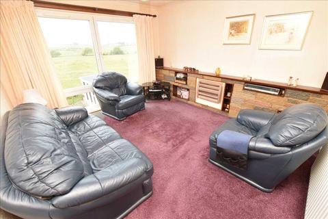 64 Calder Crescent, Glassford, Strathaven, ML10 6TN