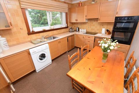 64 Calder Crescent, Glassford, Strathaven, ML10 6TN