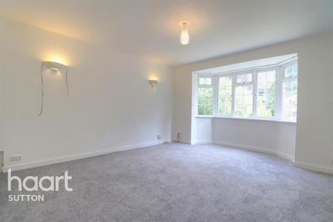 1 bedroom flat to rent, Christchurch Park, SM2