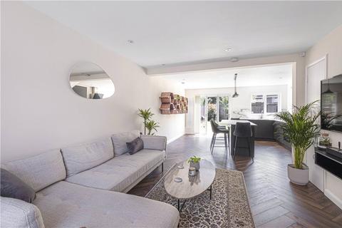 4 bedroom end of terrace house for sale - Goodwin Close, London, SE16