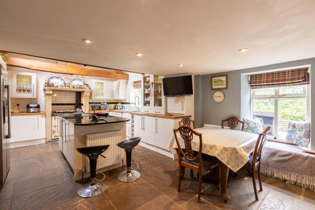 Bickley, Langdale End YO13 4 bed detached house £895,000