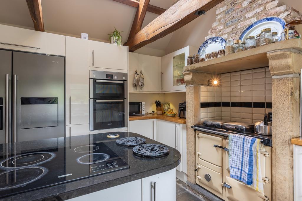 Bickley, Langdale End YO13 4 bed detached house £895,000