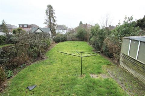 38 Shaftesbury Avenue, Kenton, Harrow, HA3 0QY