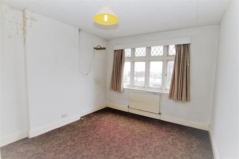 38 Shaftesbury Avenue, Kenton, Harrow, HA3 0QY