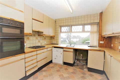 38 Shaftesbury Avenue, Kenton, Harrow, HA3 0QY