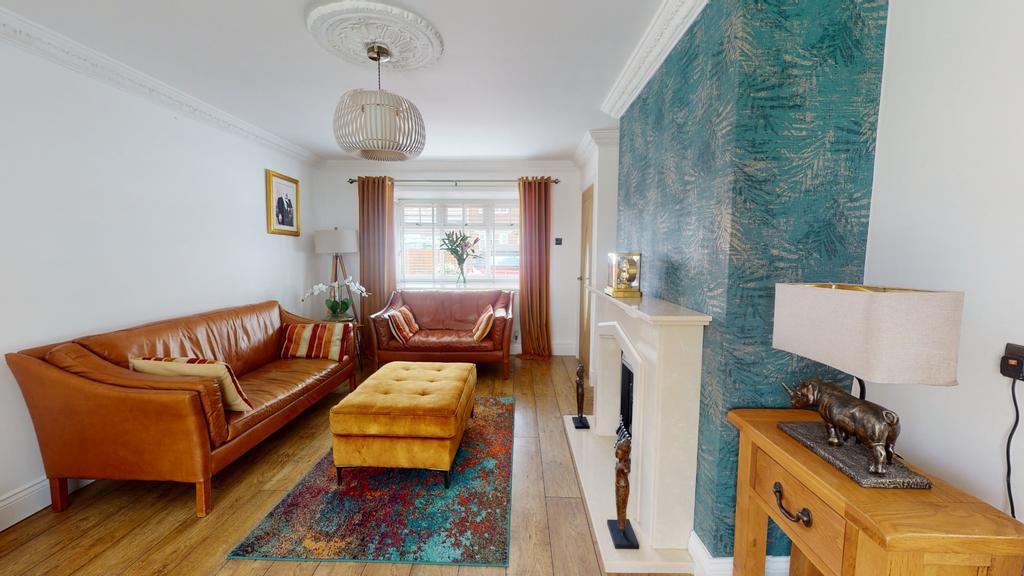 Queensland Avenue, South Shields 3 bed semidetached house £134,995