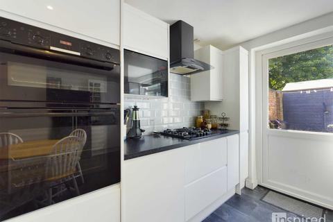 28 Cherry Road, Newport Pagnell, MK16 0AP