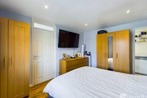 28 Cherry Road, Newport Pagnell, MK16 0AP
