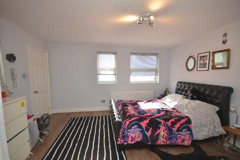 3 bedroom flat to rent - Harpenden Road, West Norwood, London, SE27
