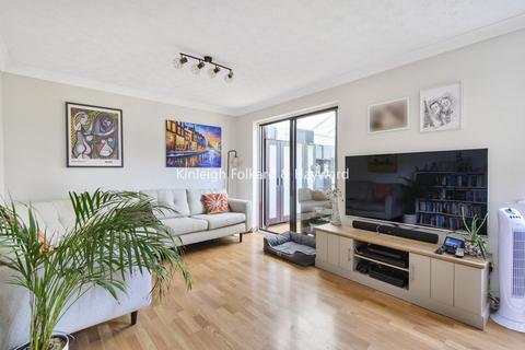33 Cornflower Lane, Croydon, CR0 8XJ