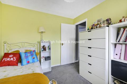 33 Cornflower Lane, Croydon, CR0 8XJ