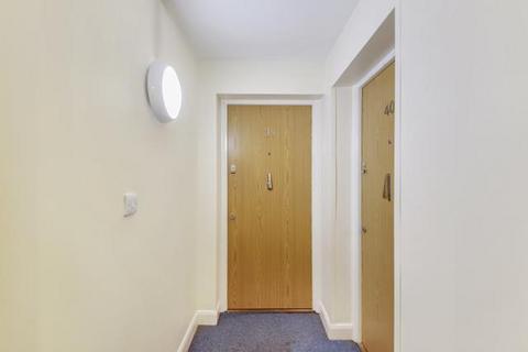 2 bedroom apartment to rent, Gordon Woodward Way,  Oxford,  OX1