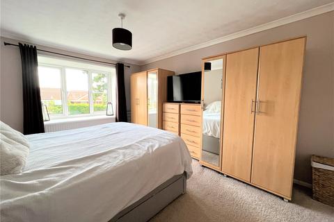 38 Chilham Close, Frimley, Camberley, GU16 9YA