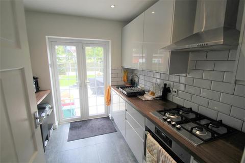 51 Cassiobury Avenue, Feltham, TW14 9JE