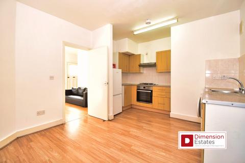 3 bedroom terraced house to rent, Shipman Road, London, E16