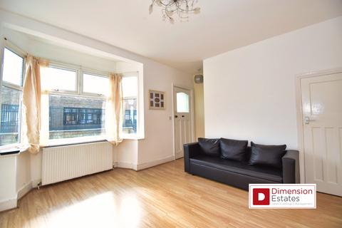 3 bedroom terraced house to rent, Shipman Road, London, E16