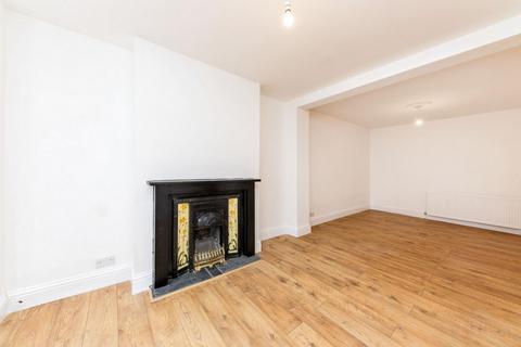 4 bedroom end of terrace house for sale, Garden Road, Folkestone, CT19