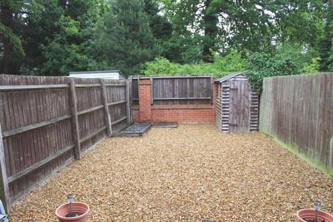 8 Acorn Close, Northampton, NN5 4BD