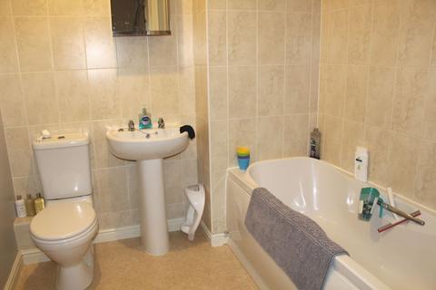 8 Acorn Close, Northampton, NN5 4BD
