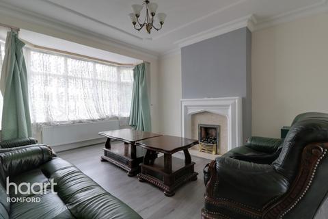11 Laurel Crescent, Romford, RM7 0RU