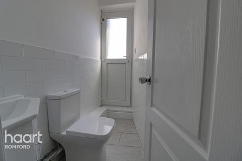 11 Laurel Crescent, Romford, RM7 0RU