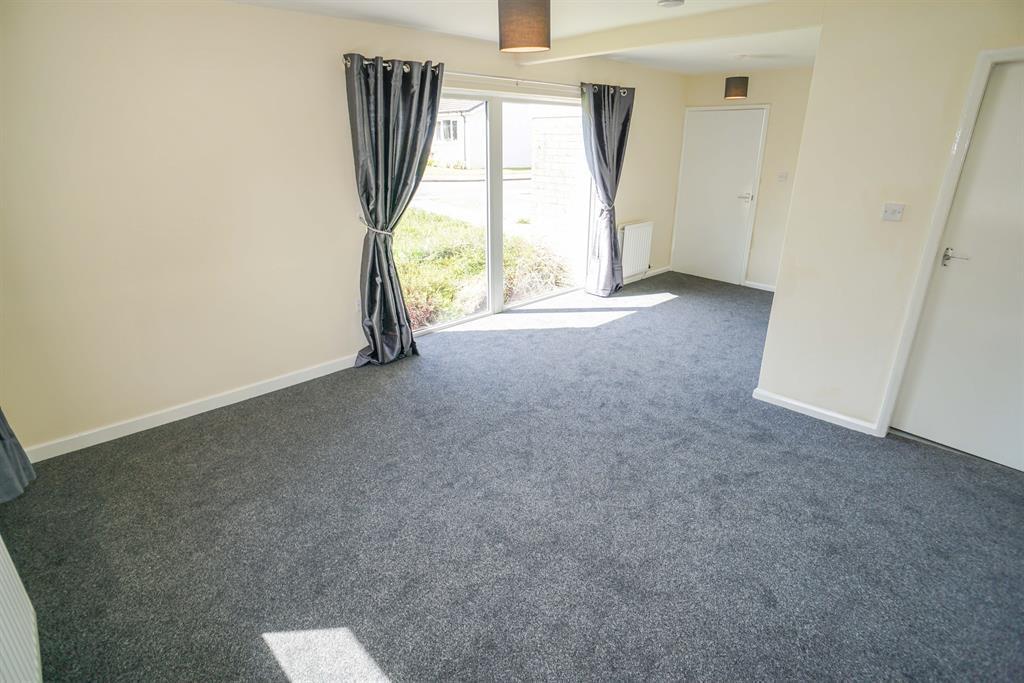 Riverbank Road, Kendal, LA9 5JS 3 bed detached house £1,200 pcm (£277 pw)