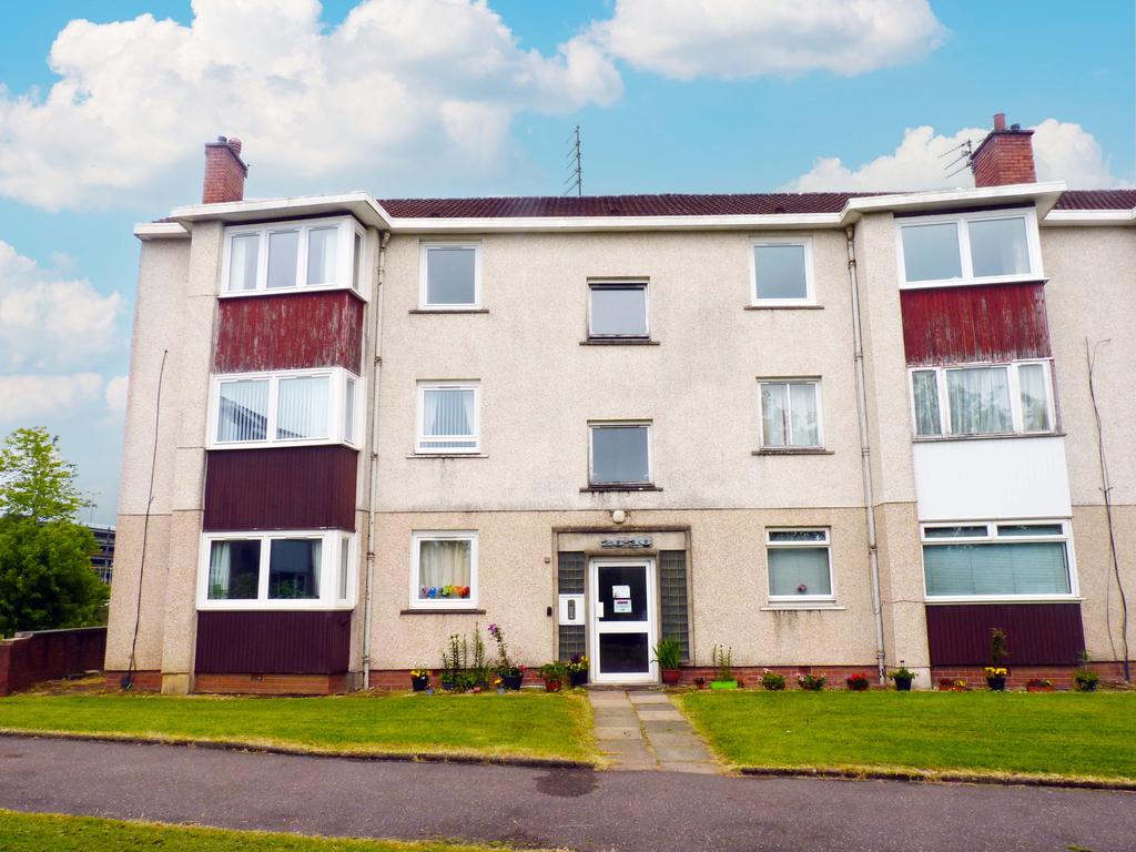 Quebec Drive, East Kilbride G75 2 bed flat £71,250