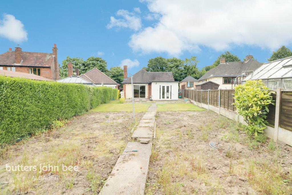 Alsager Road, Audley 2 bed detached bungalow £240,000