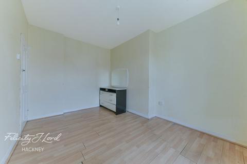 27 Pembury Close, London, E5 8JW