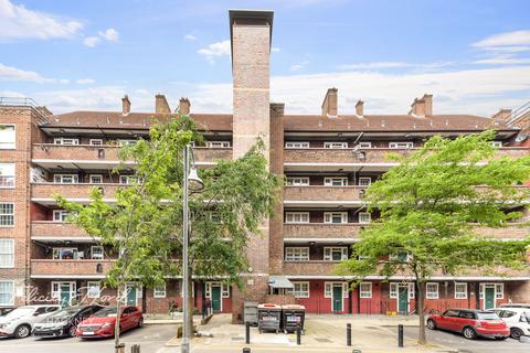 27 Pembury Close, London, E5 8JW