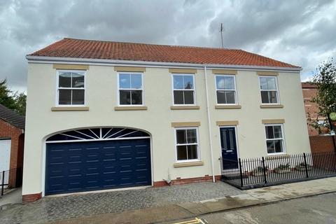 5 bedroom detached house to rent, Wood Lane, Beverley