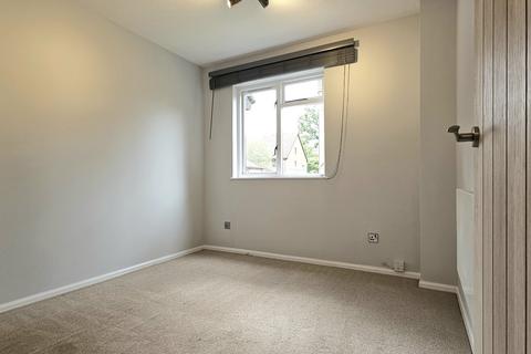 1 bedroom maisonette for sale, Dorchester Court, Oriental Road, Woking, Surrey, GU22
