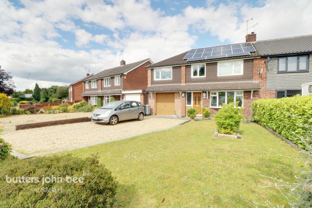 Harpur Crescent, Alsager 4 bed semidetached house £320,000