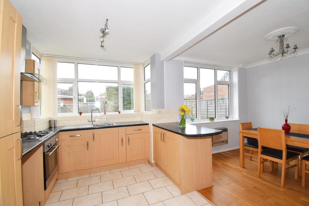 Willow Park Drive, Wigston, LE18 3 bed house £995 pcm (£230 pw)